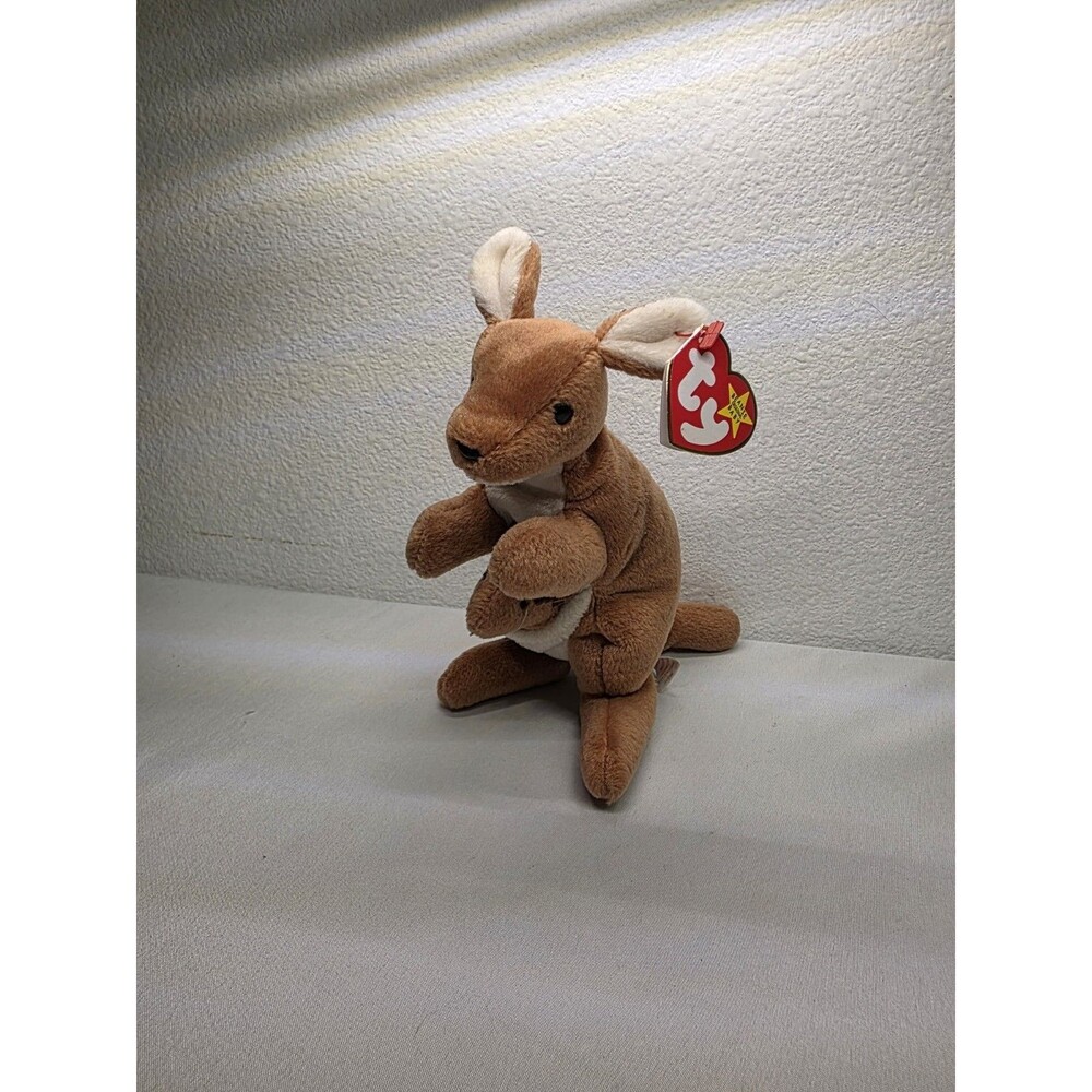 TY Beanie Baby POUCH the Kangaroo 1997 w Joey DOB Nov 6 1996